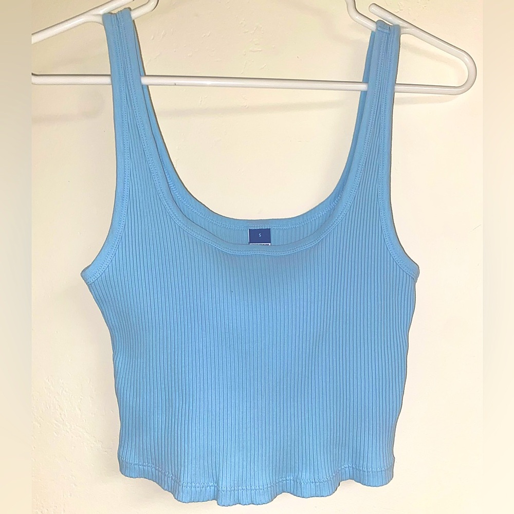 Old Navy Ribbed baby blue scoop neck tanktop